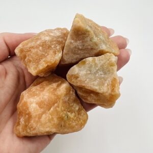 ORANŽNI KALCIT - SUROVI KRISTAL - slika 2