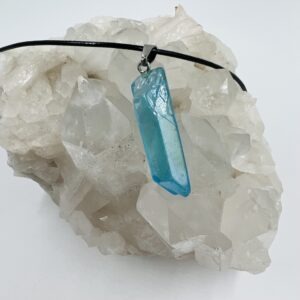 AQUA AURA - obesek surovi kristal - slika 2