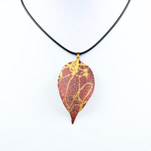 Obesek list - rdeč z zlatimi lisami