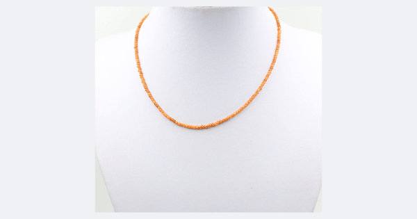 BRUŠENE OGRLICE IZ KRISTALOV