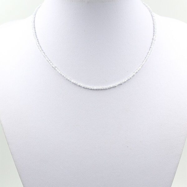 BRUŠENE OGRLICE IZ KRISTALOV