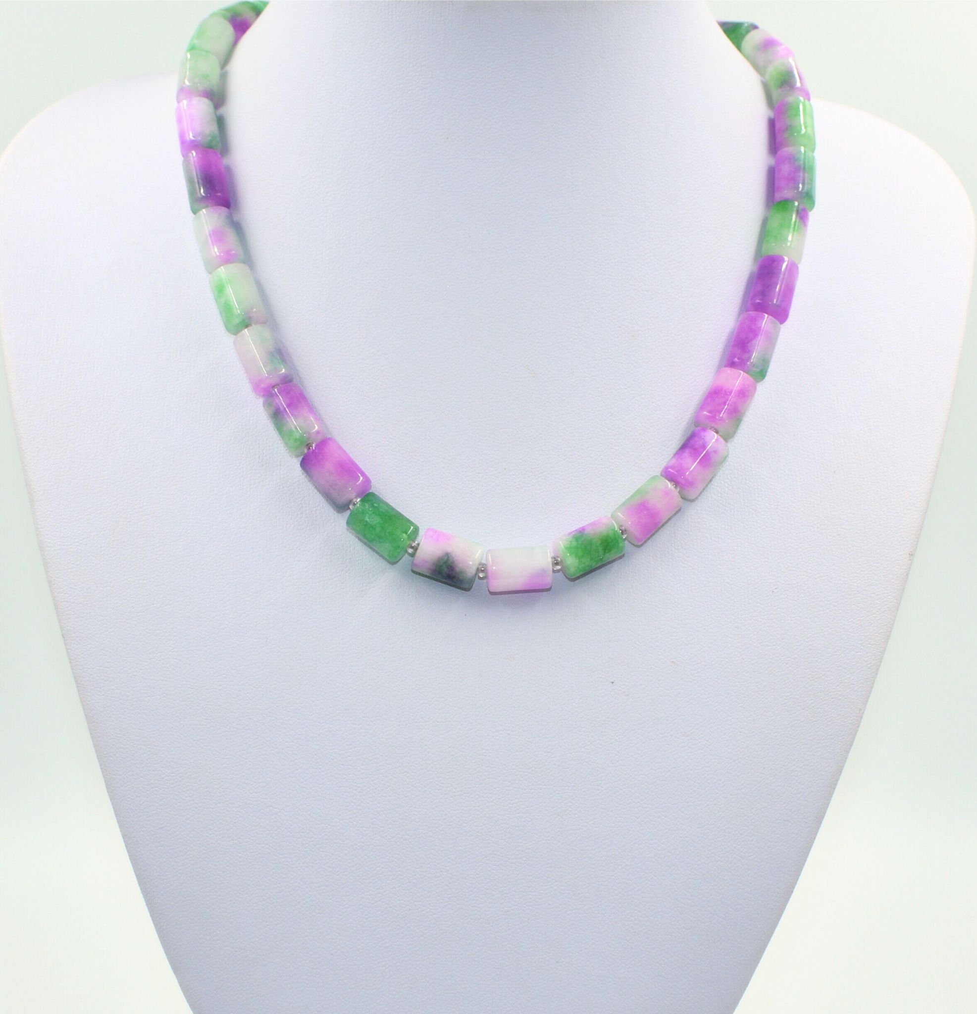 Ogrlica smaragdni žad - slika 1